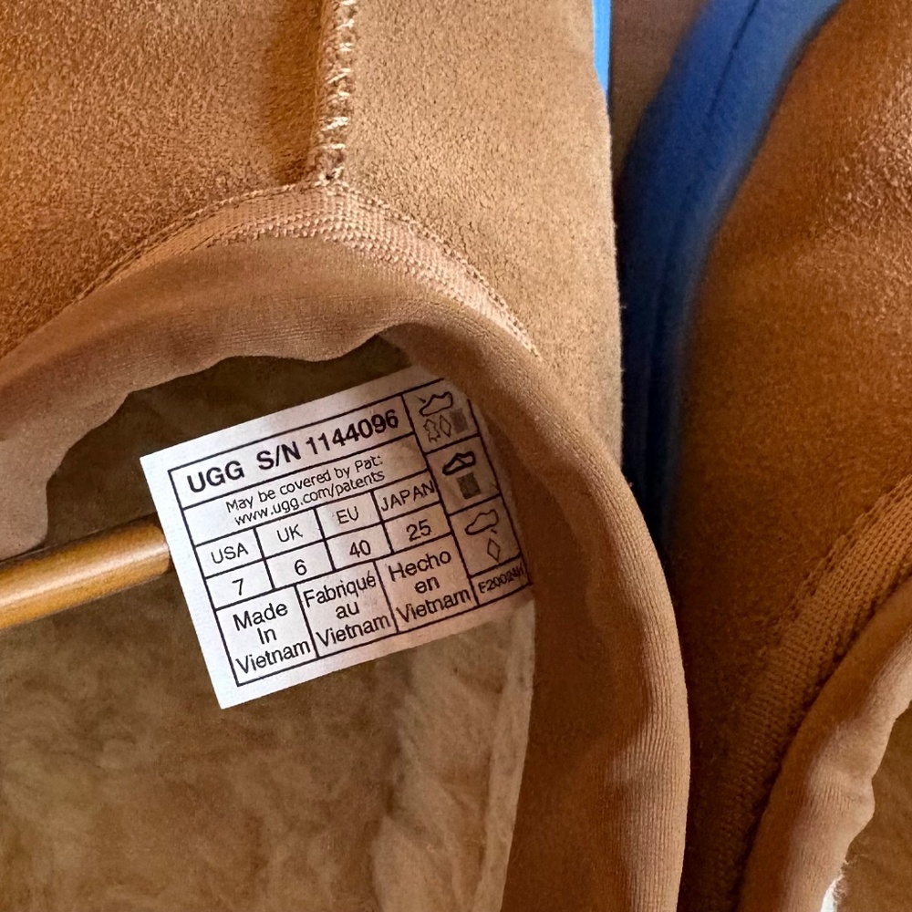 Ugg Tasman Waterproof Hybrid Slip-On - Picture 8 of 10